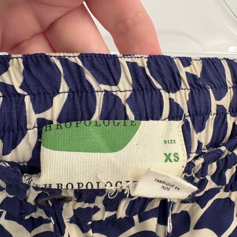 Anthropologie Beaded Joggers in Blue Scallop Motif Size XS - Picture 5 of 16